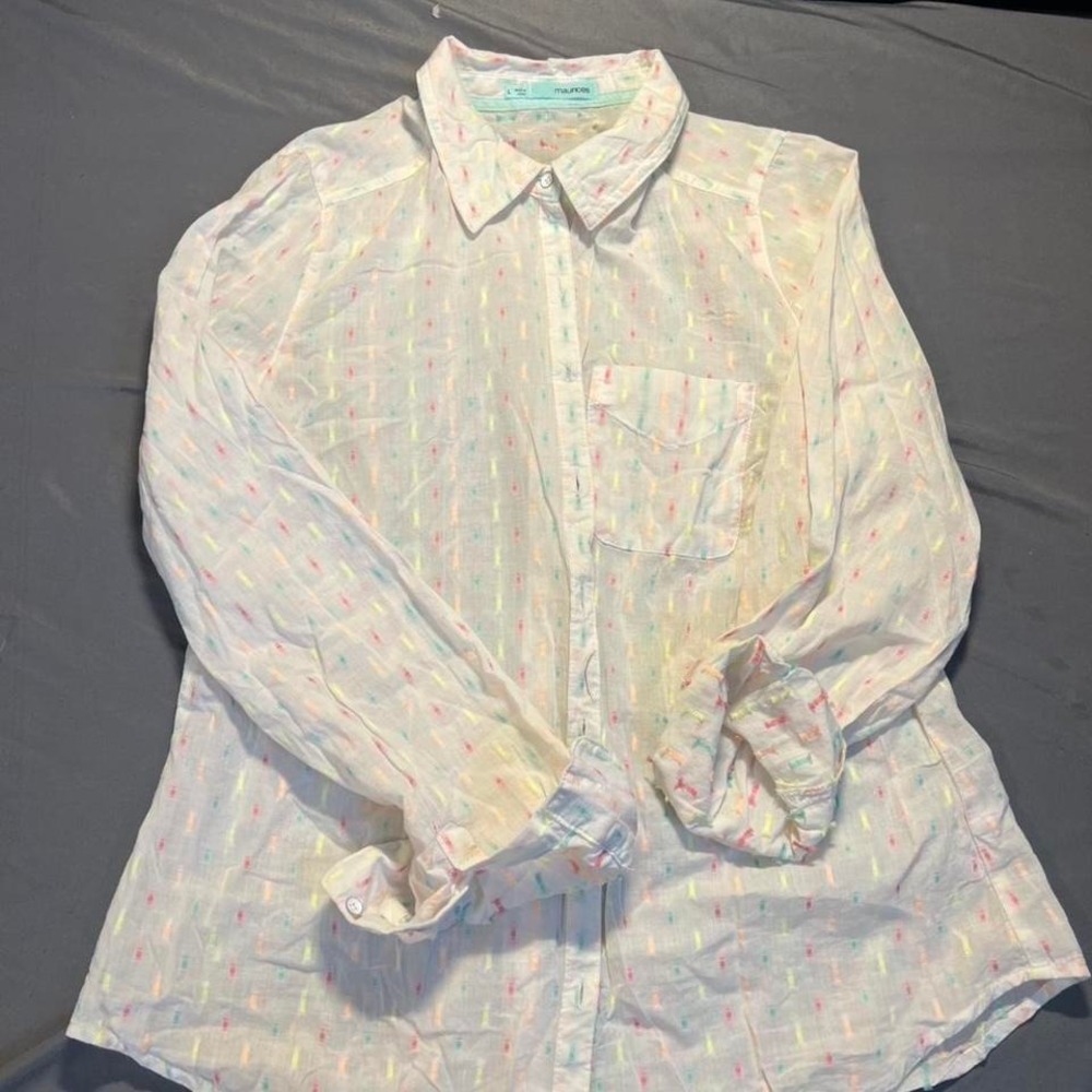 Maurices white button up shirt with colorful bow print. Size L